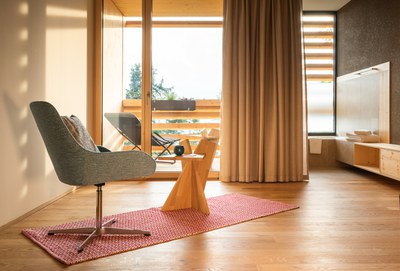 DANUSER-190703175727.jpg