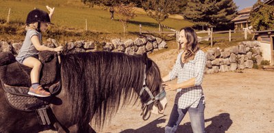 Reittherapie-5.jpg
